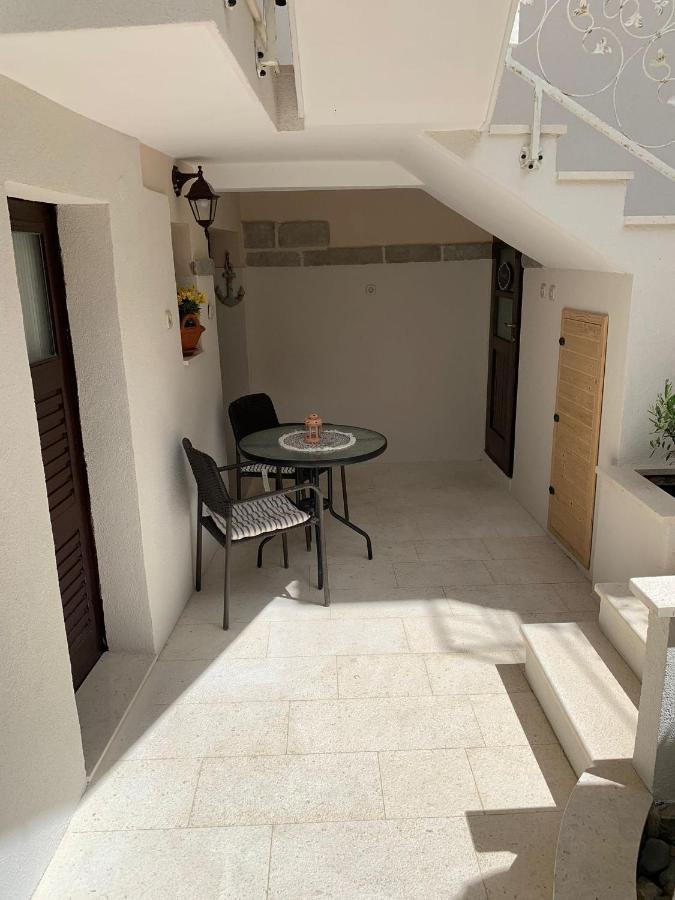 Karmelita'S Place -Studio Šibenik Eksteriør bilde